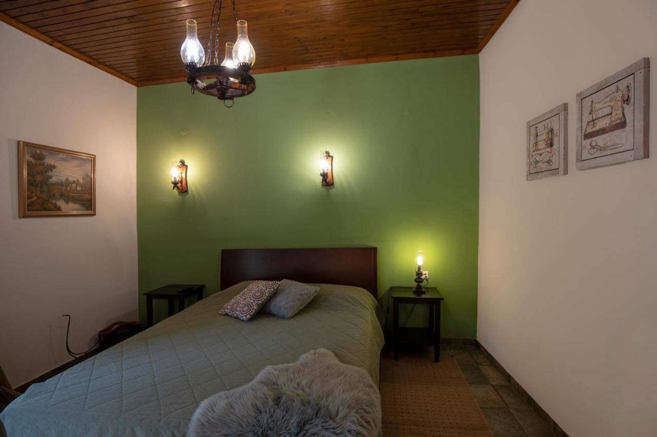 Guesthouse Alexandra Eptalofos Exterior photo