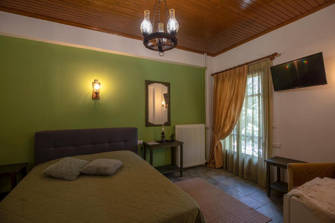 Guesthouse Alexandra Eptalofos Exterior photo