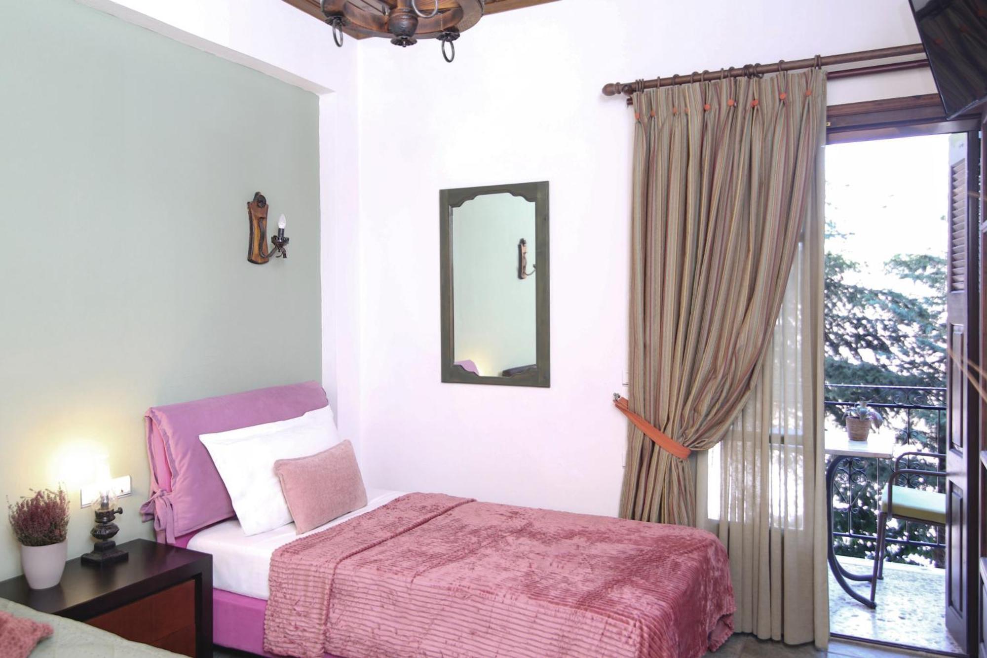 Guesthouse Alexandra Eptalofos Exterior photo